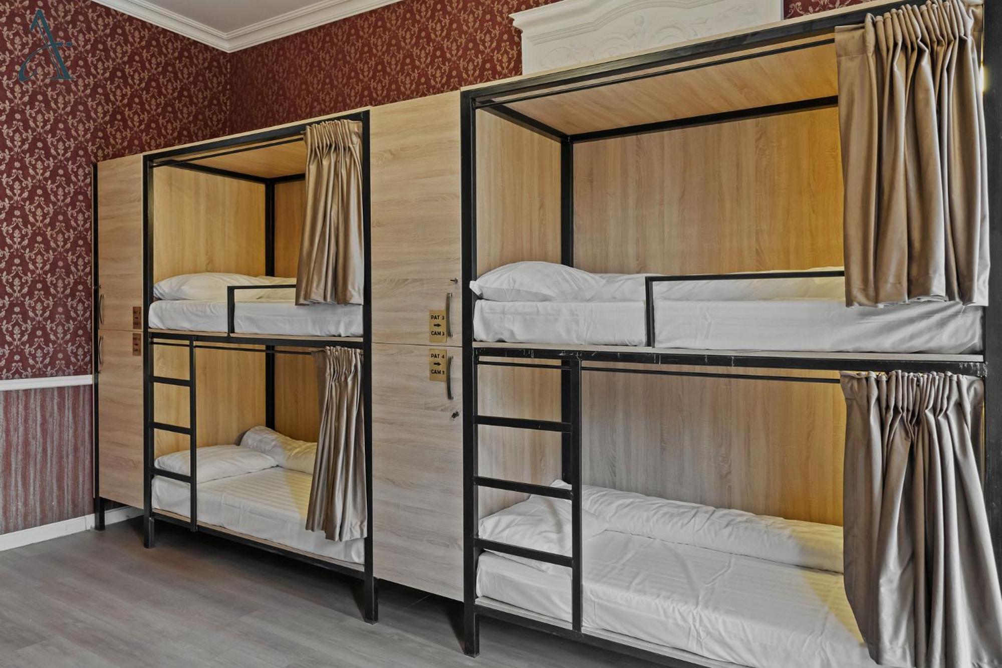 Ramana Garden Hostel - Self-Service Accommodation Βουκουρέστι Εξωτερικό φωτογραφία