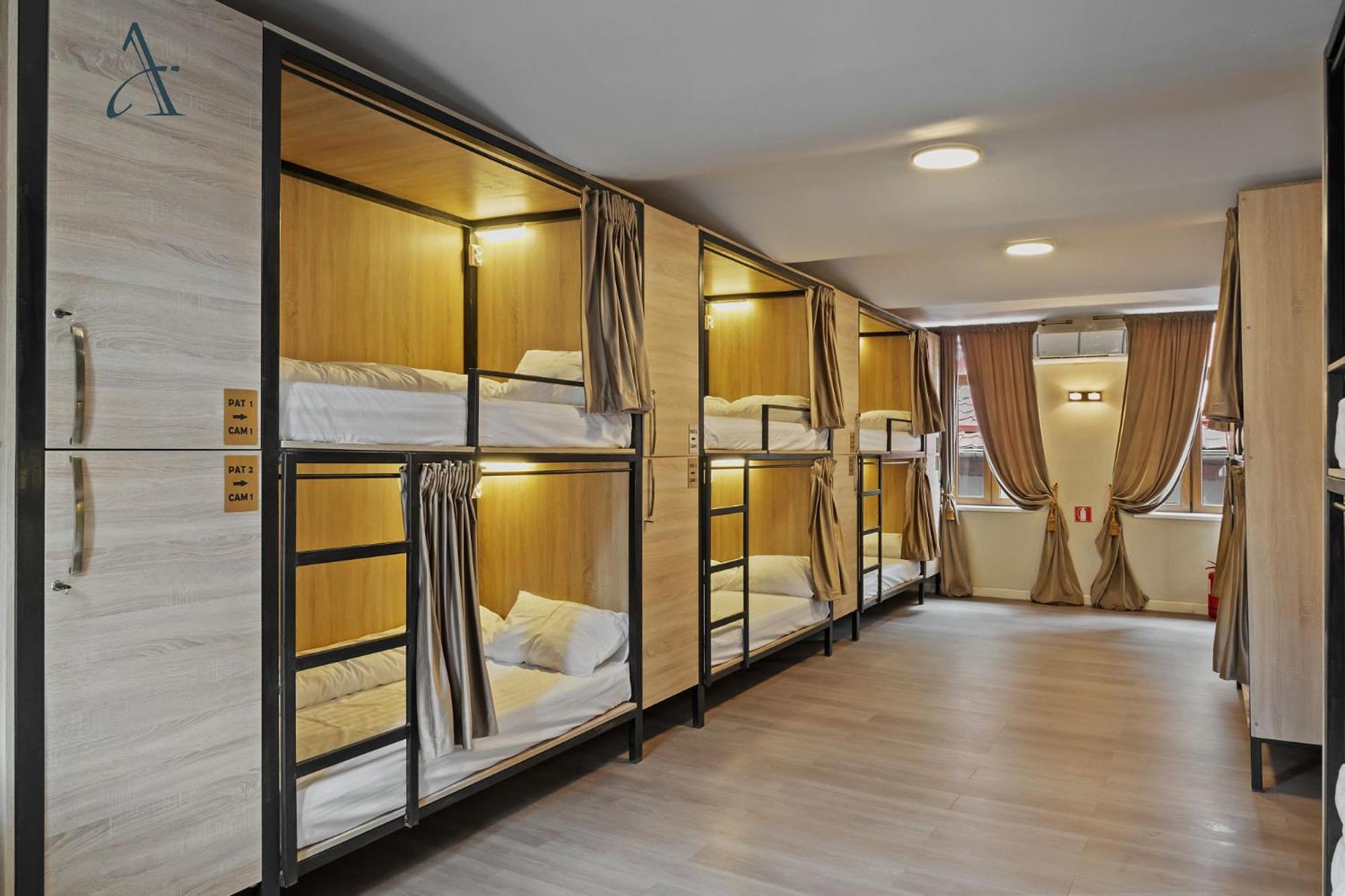Ramana Garden Hostel - Self-Service Accommodation Βουκουρέστι Εξωτερικό φωτογραφία
